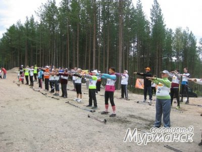В Полярных Зорях прошли соревнования по скандинавской ходьбе