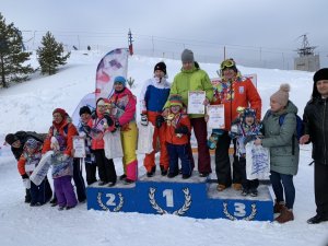 Мурманчанки стали призерами всероссийских соревнований по горнолыжному спорту