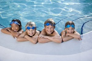 Положительное ли влияние оказывает плаванье на организм ребенка?