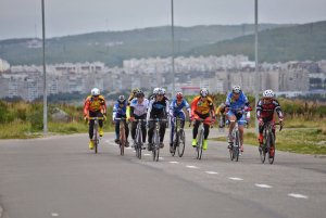 Первые гонки велосипедистов на Баренц играх